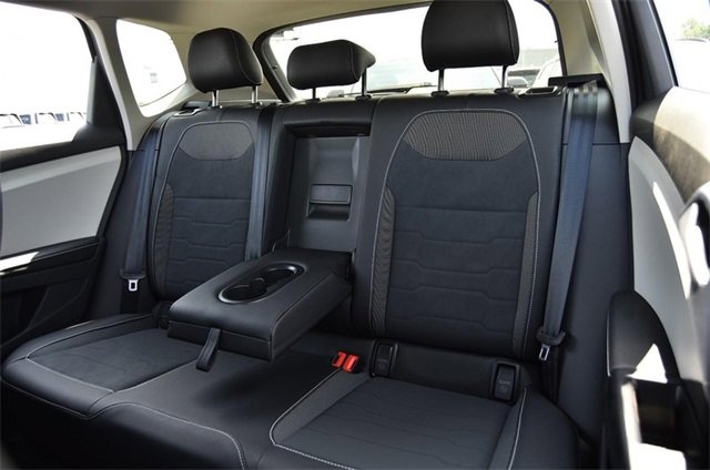 New 2025 Volkswagen Taos SE image 21