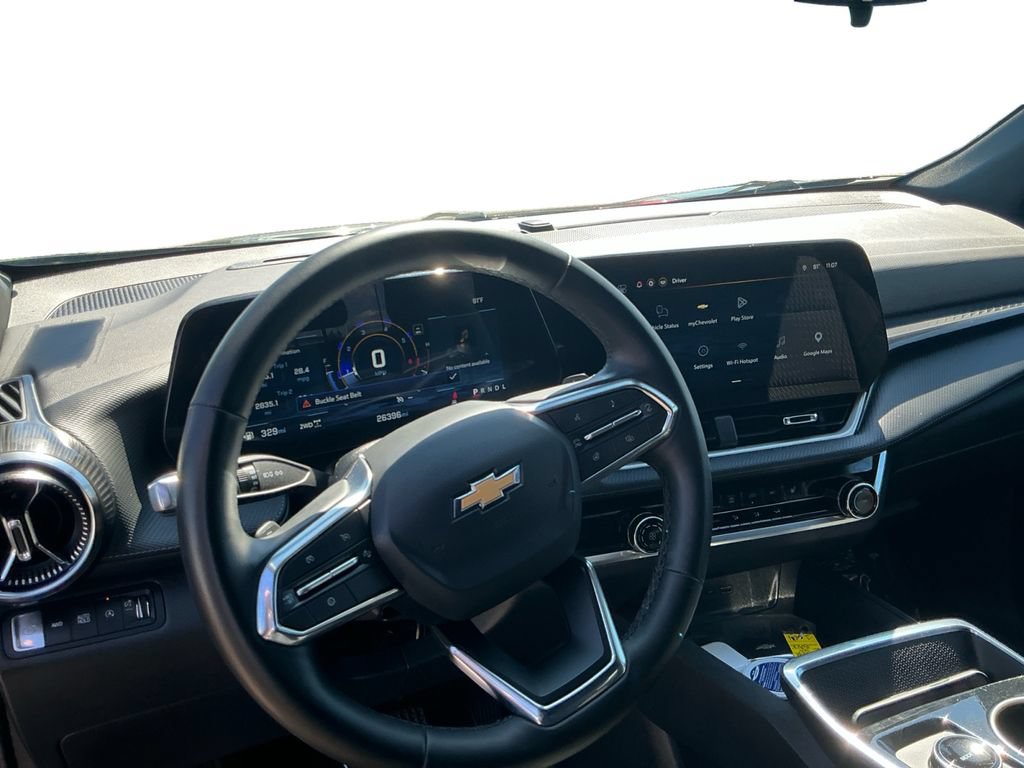 Used 2026 Chevrolet Equinox LT AWD/4WD image 24