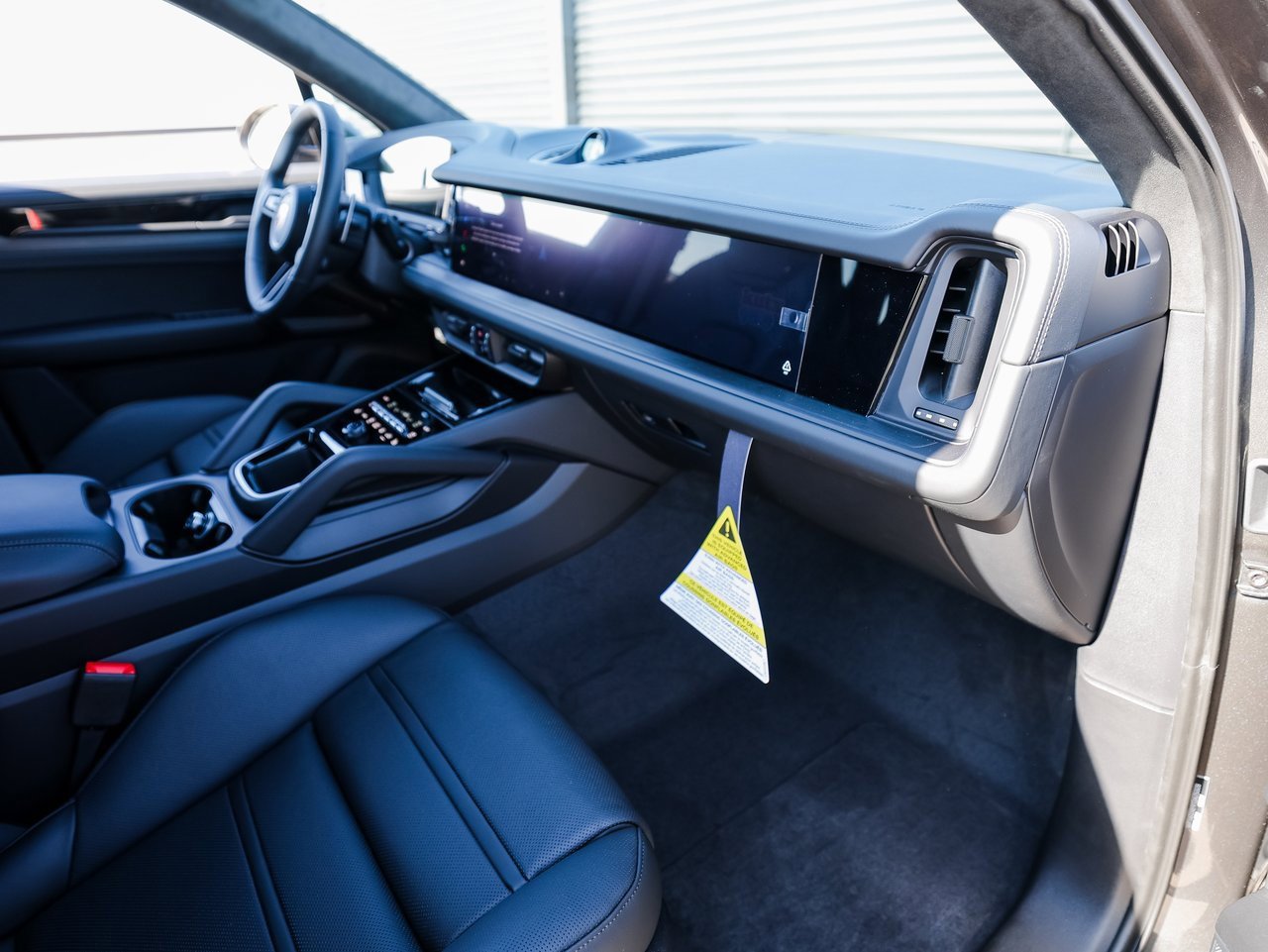 New 2026 Porsche Cayenne GTS image 27