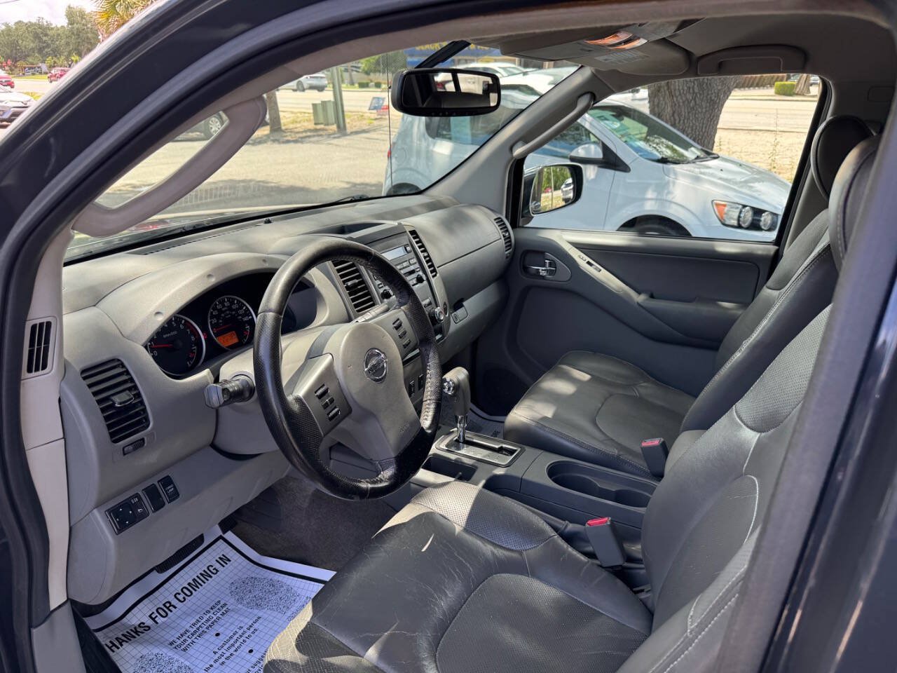 Used 2011 Nissan Frontier SL RWD image 9