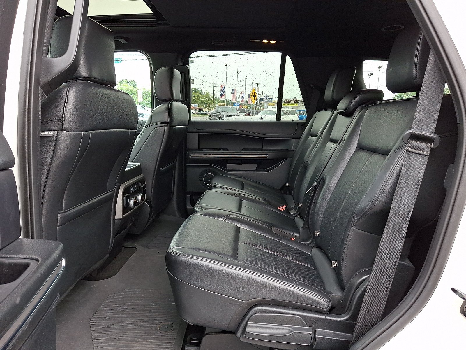 Certified 2020 Ford Expedition XLT w/ Equipment Group 202A AWD/4WD image 10