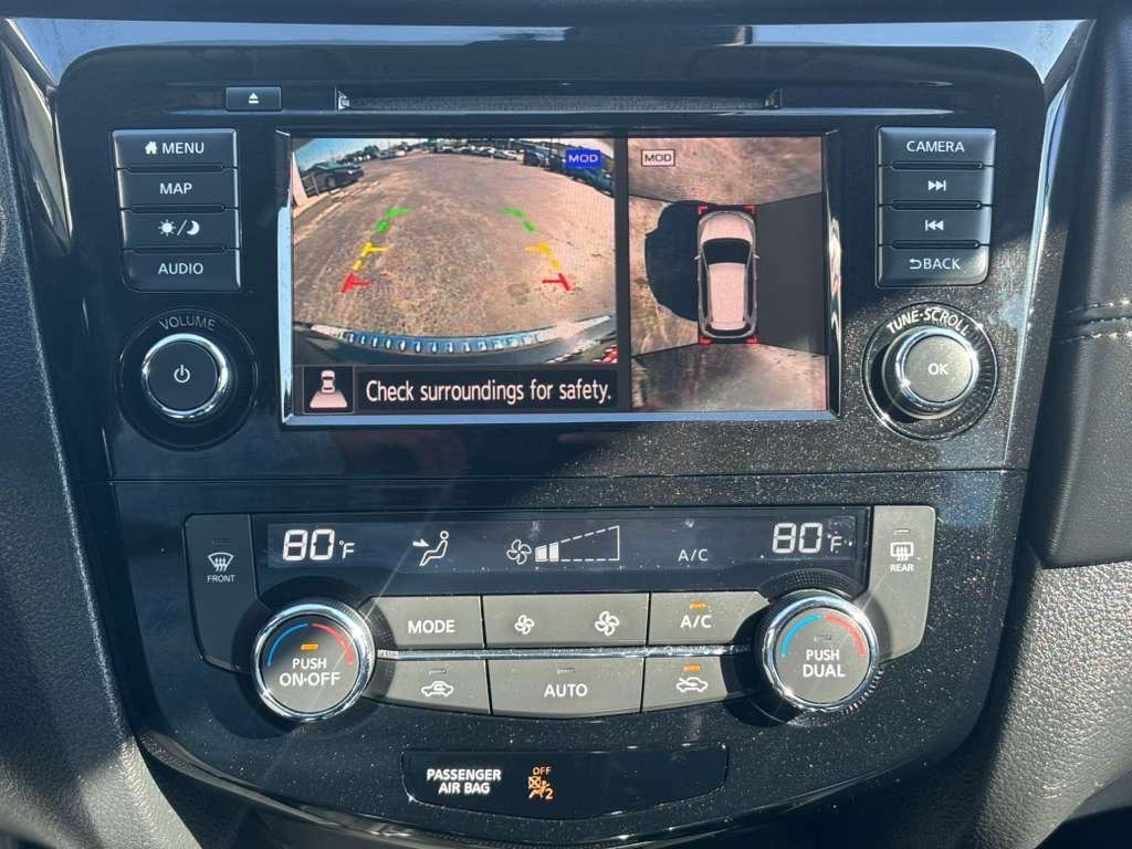 Used 2018 Nissan Rogue SL image 10