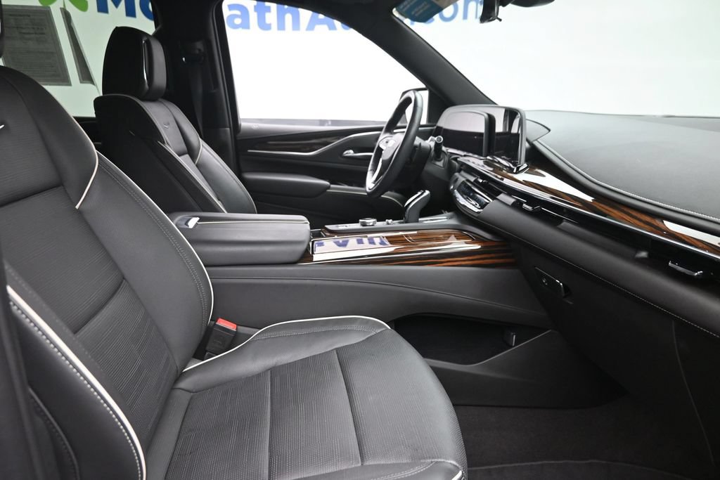 Certified 2023 Cadillac Escalade Premium Luxury w/ Performance Package AWD/4WD image 9