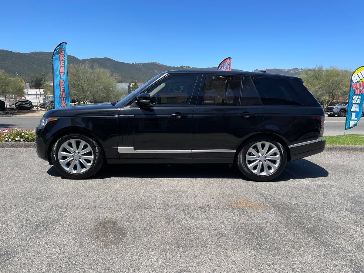 Used 2017 Land Rover Range Rover HSE AWD/4WD image 8