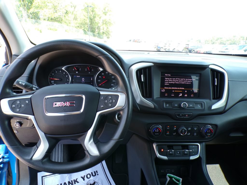 Used 2024 GMC Terrain SLE w/ Driver Convenience Package AWD/4WD image 10