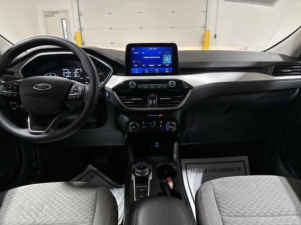 Used 2022 Ford Escape SE image 10