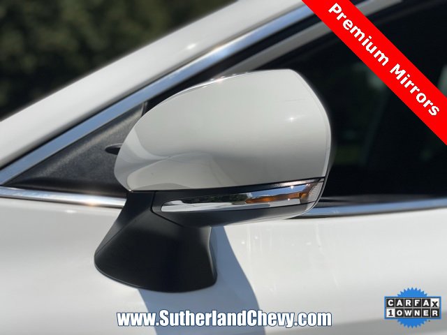 Used 2024 Toyota Camry SE image 10