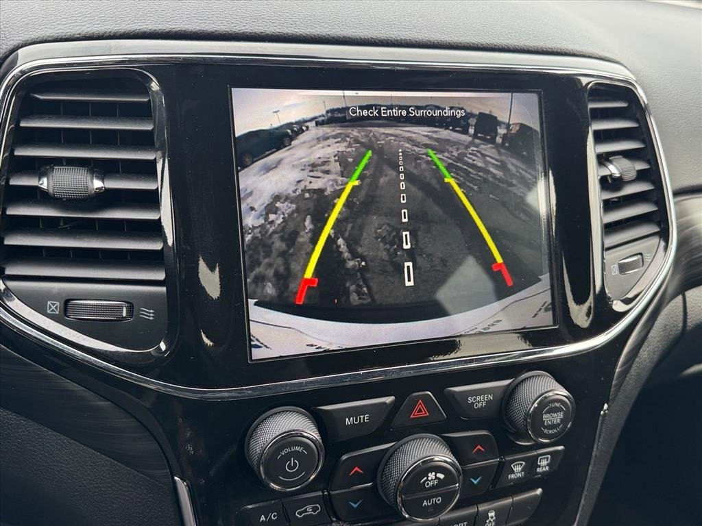 Used 2022 Jeep Grand Cherokee Laredo E image 26