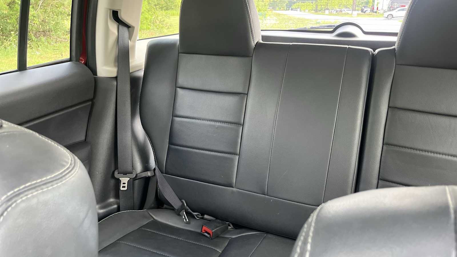 Used 2015 Jeep Patriot High Altitude AWD/4WD image 33