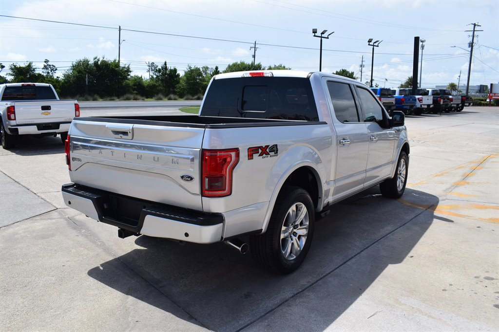 Used 2017 Ford F150 Platinum w/ Equipment Group 701A Luxury image 5