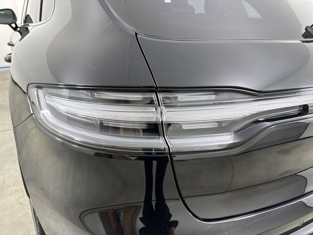 Certified 2022 Porsche Macan GTS AWD/4WD image 18