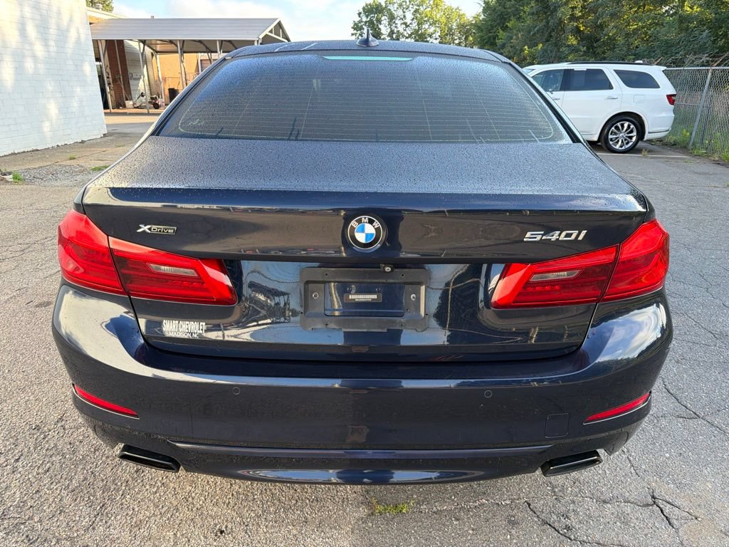 Used 2020 BMW 540i xDrive w/ Executive Package AWD/4WD image 3