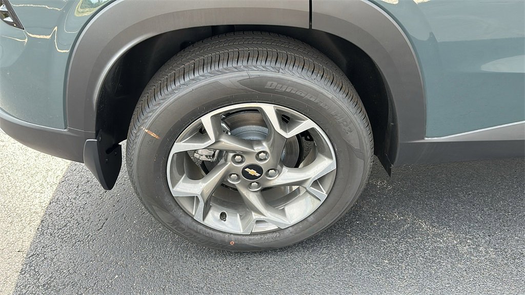 New 2025 Chevrolet Trax LT w/ LT Convenience Package image 9