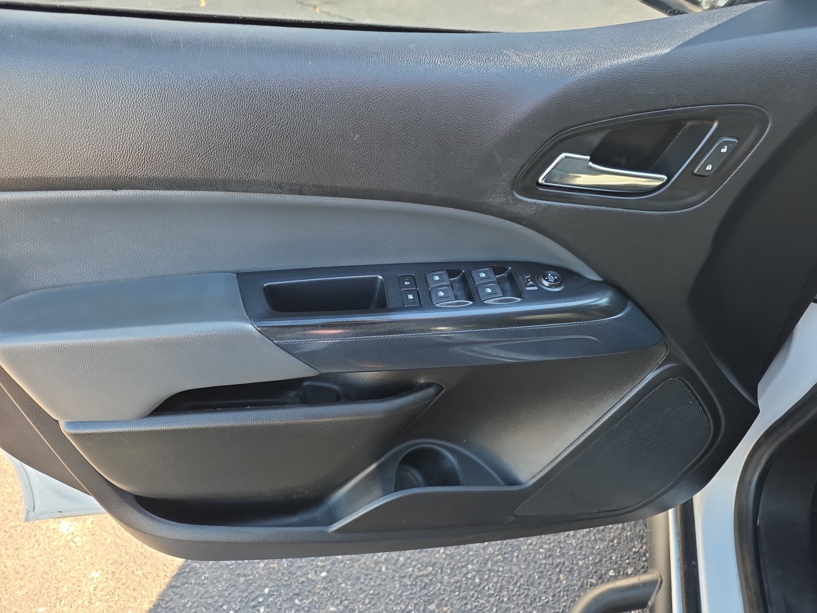 Used 2021 Chevrolet Colorado Z71 w/ Safety Package image 13