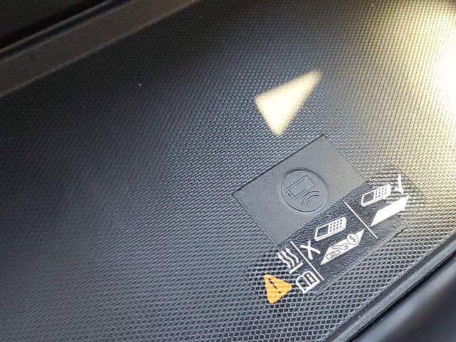 Used 2023 GMC Yukon SLT w/ SLT Luxury Package image 24