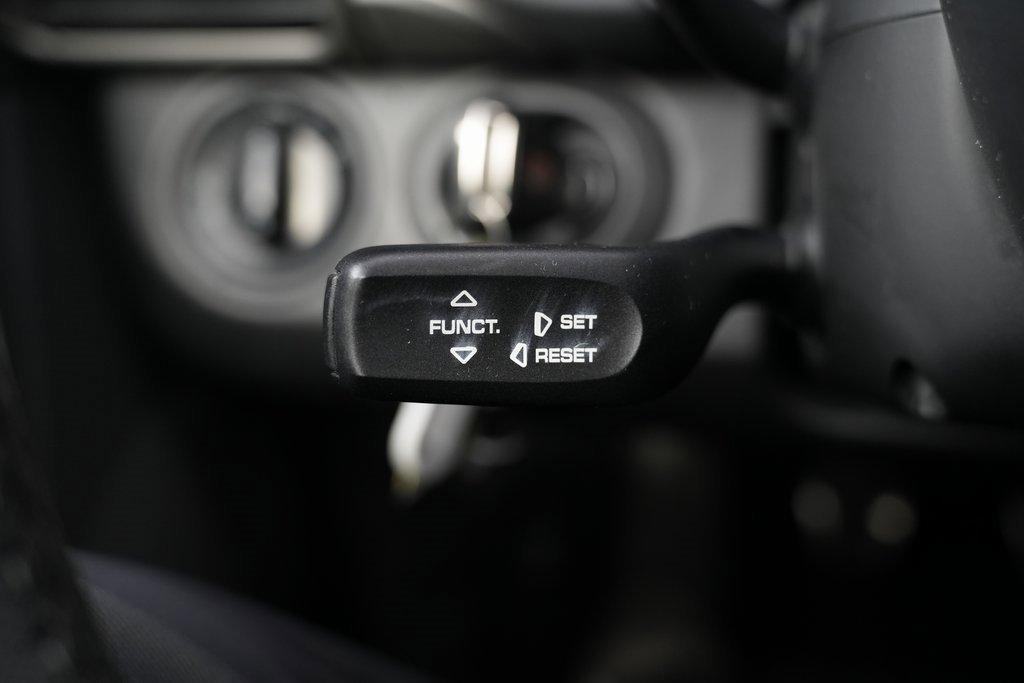 Used 2005 Porsche 911 Carrera image 60