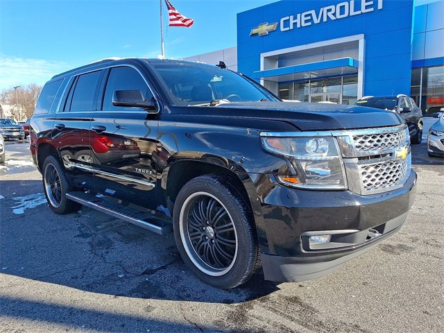 Used 2017 Chevrolet Tahoe LT w/ LT Signature Package image 2