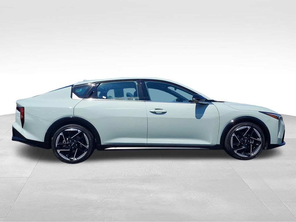 Used 2025 Kia K4 GT-Line w/ GT-Line Premium Package FWD image 6