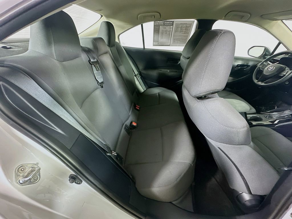 Used 2022 Toyota Corolla LE FWD image 10