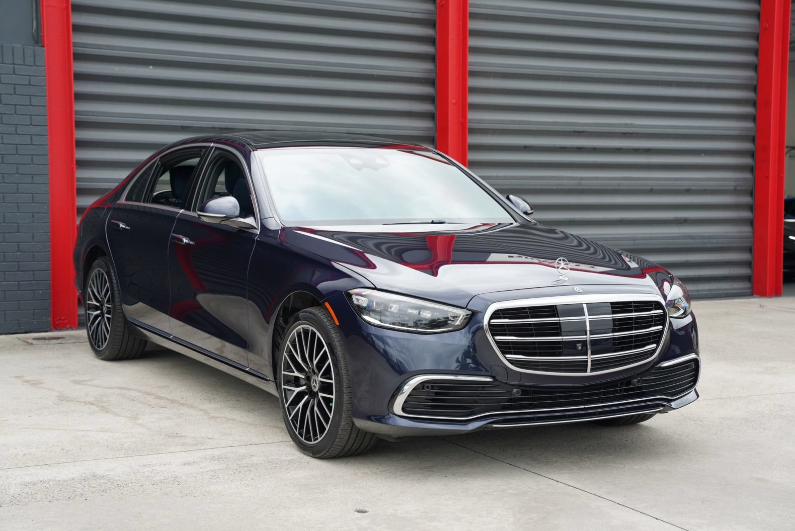 Used 2023 Mercedes-Benz S 580 4MATIC Sedan w/ Warmth & Comfort Package image 3