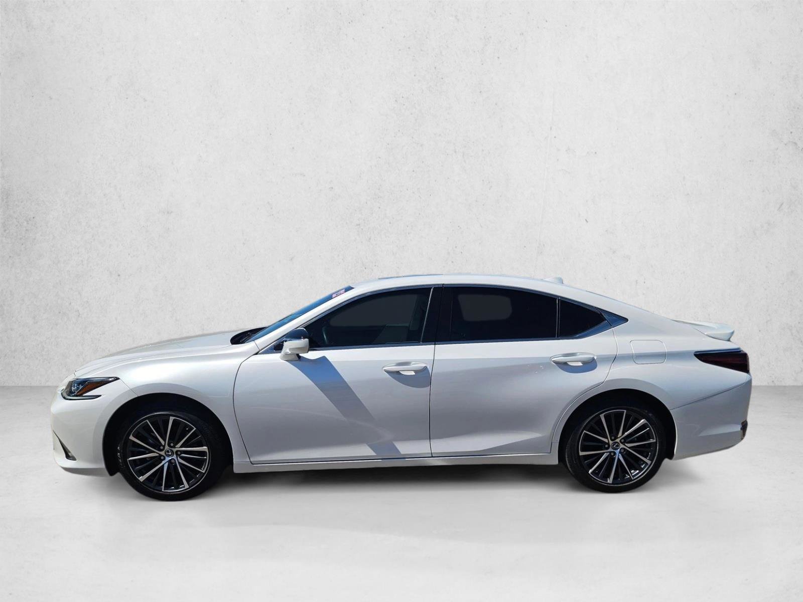 Used 2023 Lexus ES 300h w/ Premium Package FWD image 9