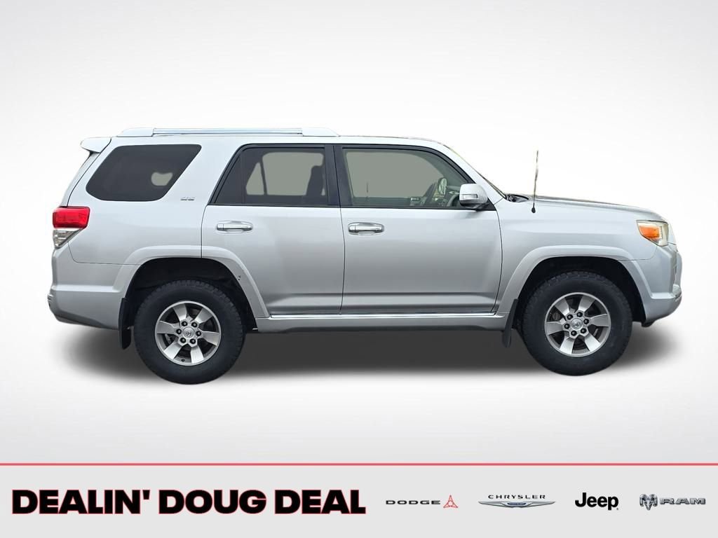 Used 2013 Toyota 4Runner SR5 image 7