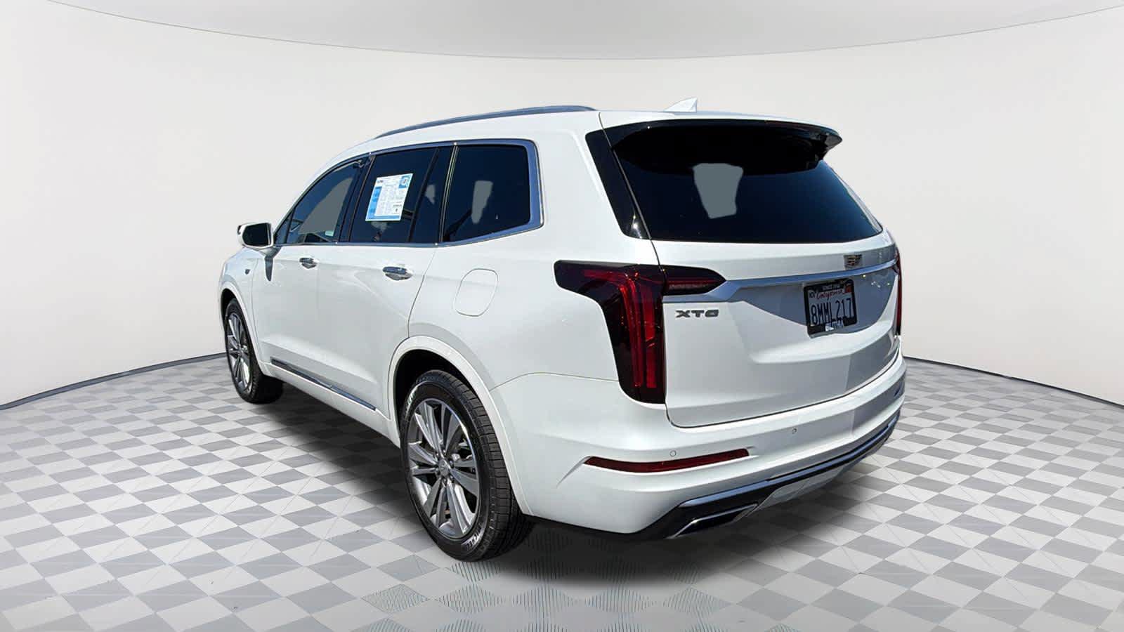 Used 2020 Cadillac XT6 Premium Luxury FWD image 7