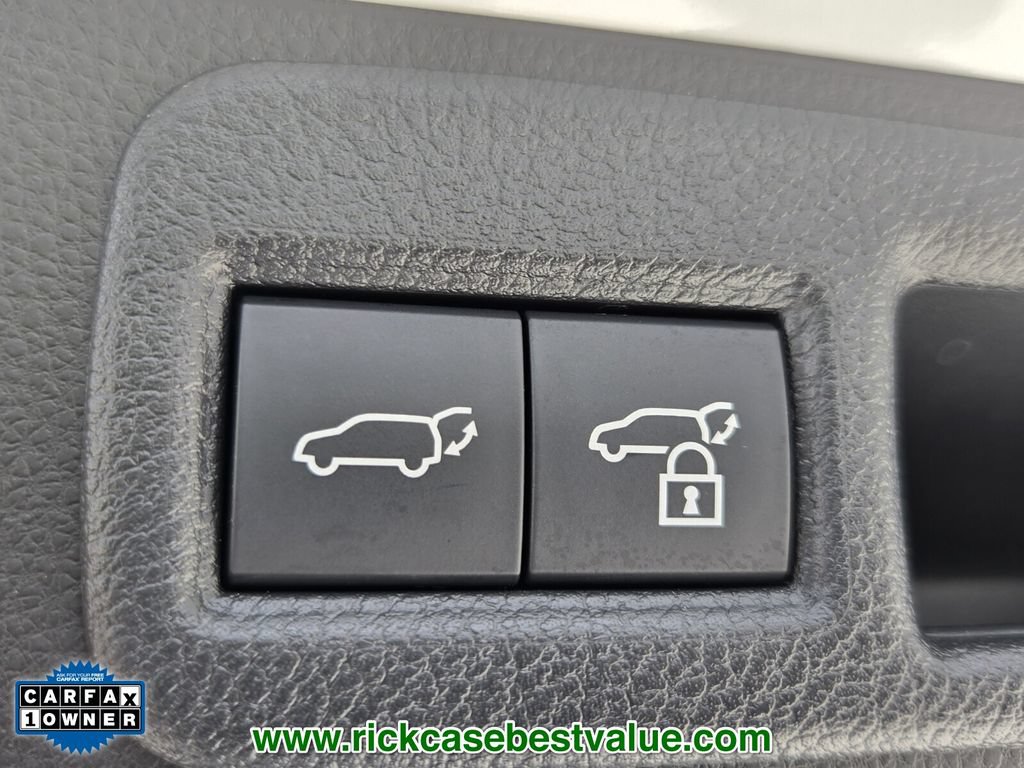 Used 2024 Toyota Venza Limited AWD/4WD image 15