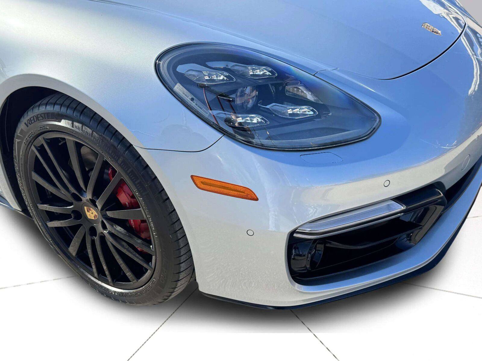 Used 2020 Porsche Panamera GTS AWD/4WD image 11