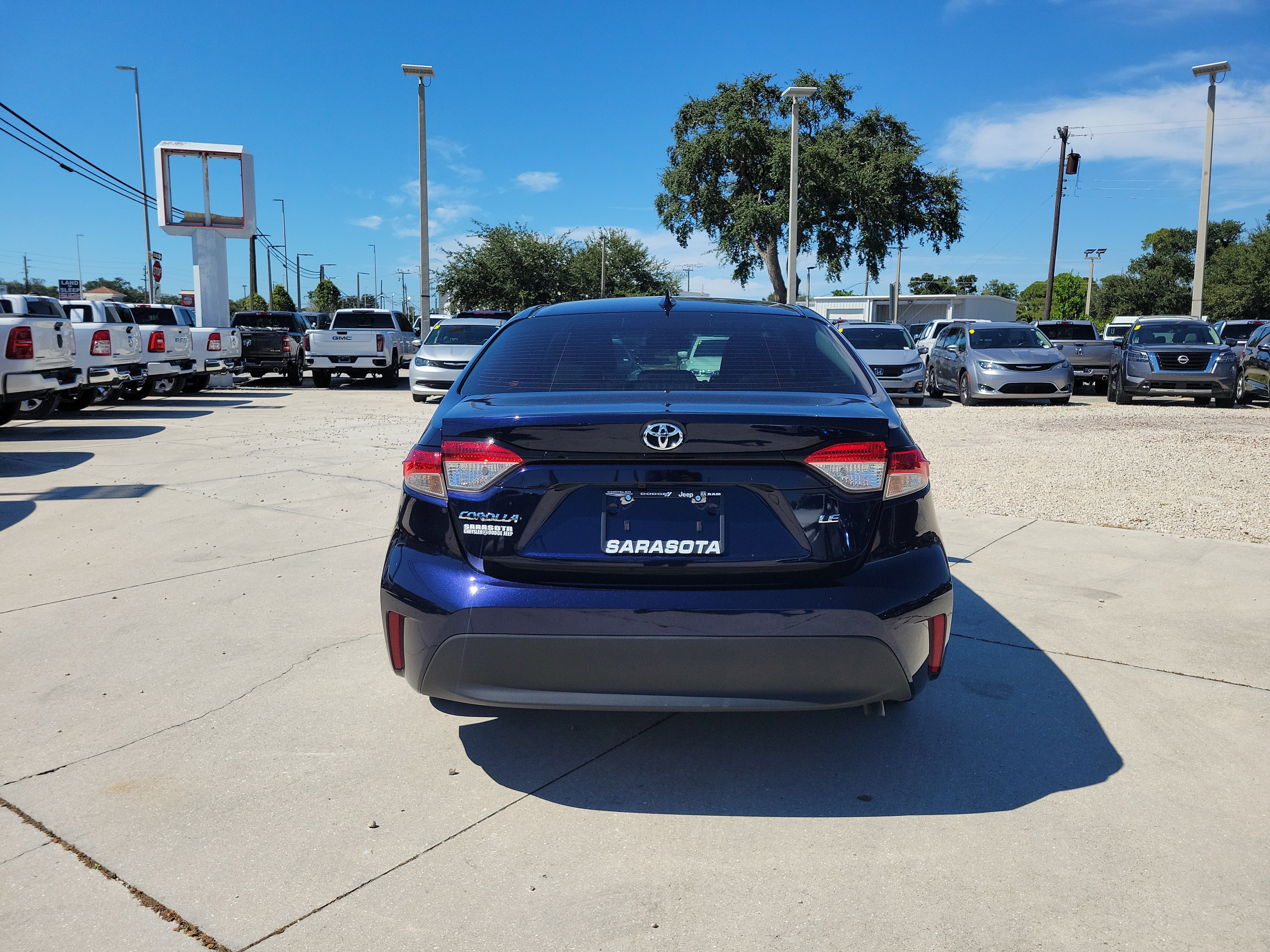 Used 2024 Toyota Corolla LE FWD image 10