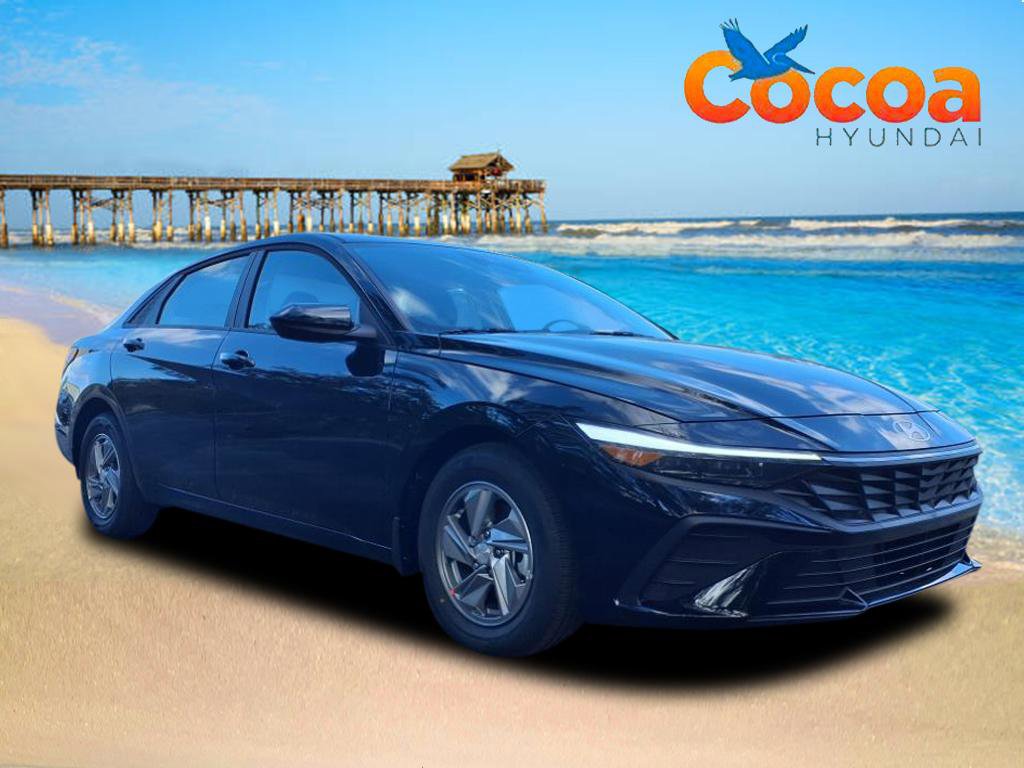 New 2025 Hyundai Elantra SE