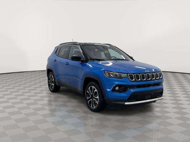 Used 2024 Jeep Compass Limited image 13