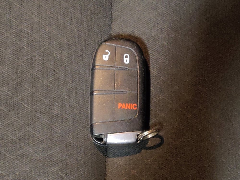 Used 2021 Jeep Grand Cherokee Laredo RWD image 32