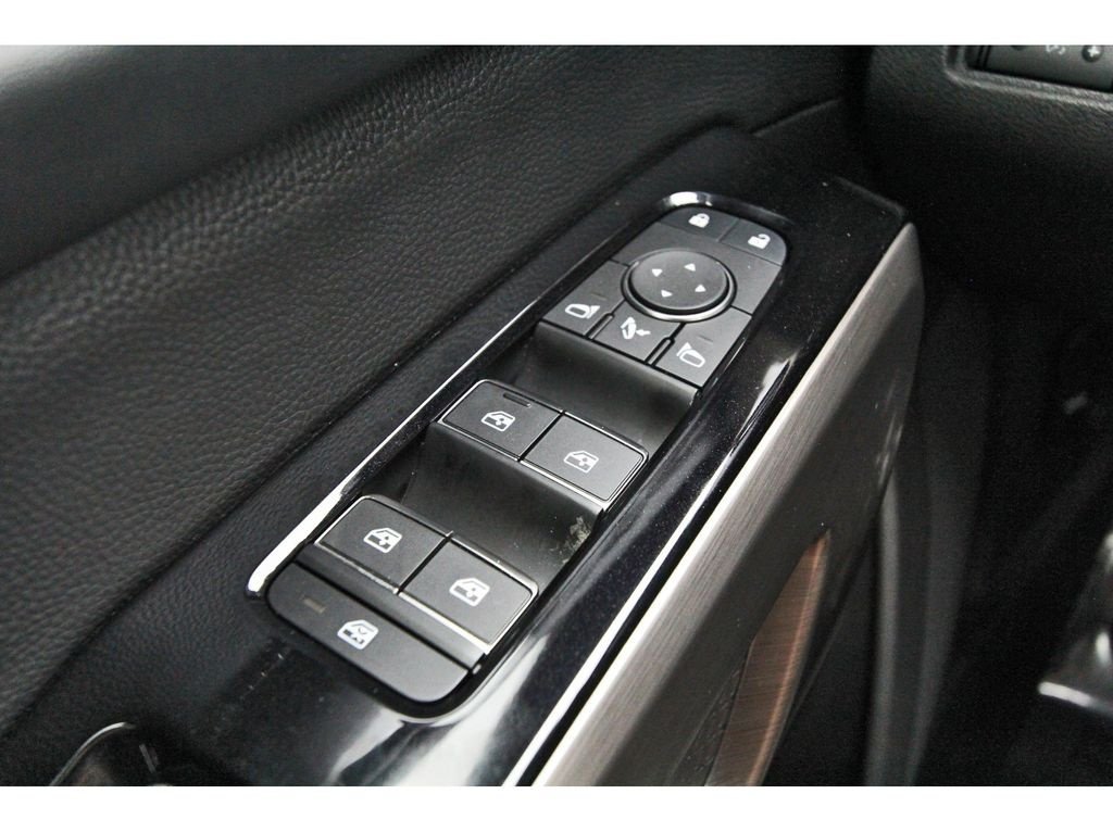 Certified 2024 Nissan Pathfinder Platinum w/ Cargo Package FWD image 20