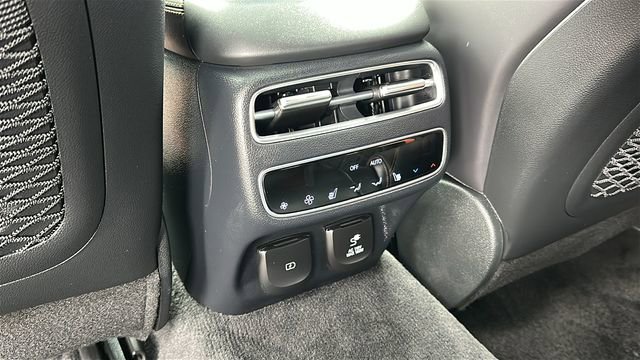 Used 2026 Genesis GV70 3.5T Sport Prestige AWD/4WD image 26