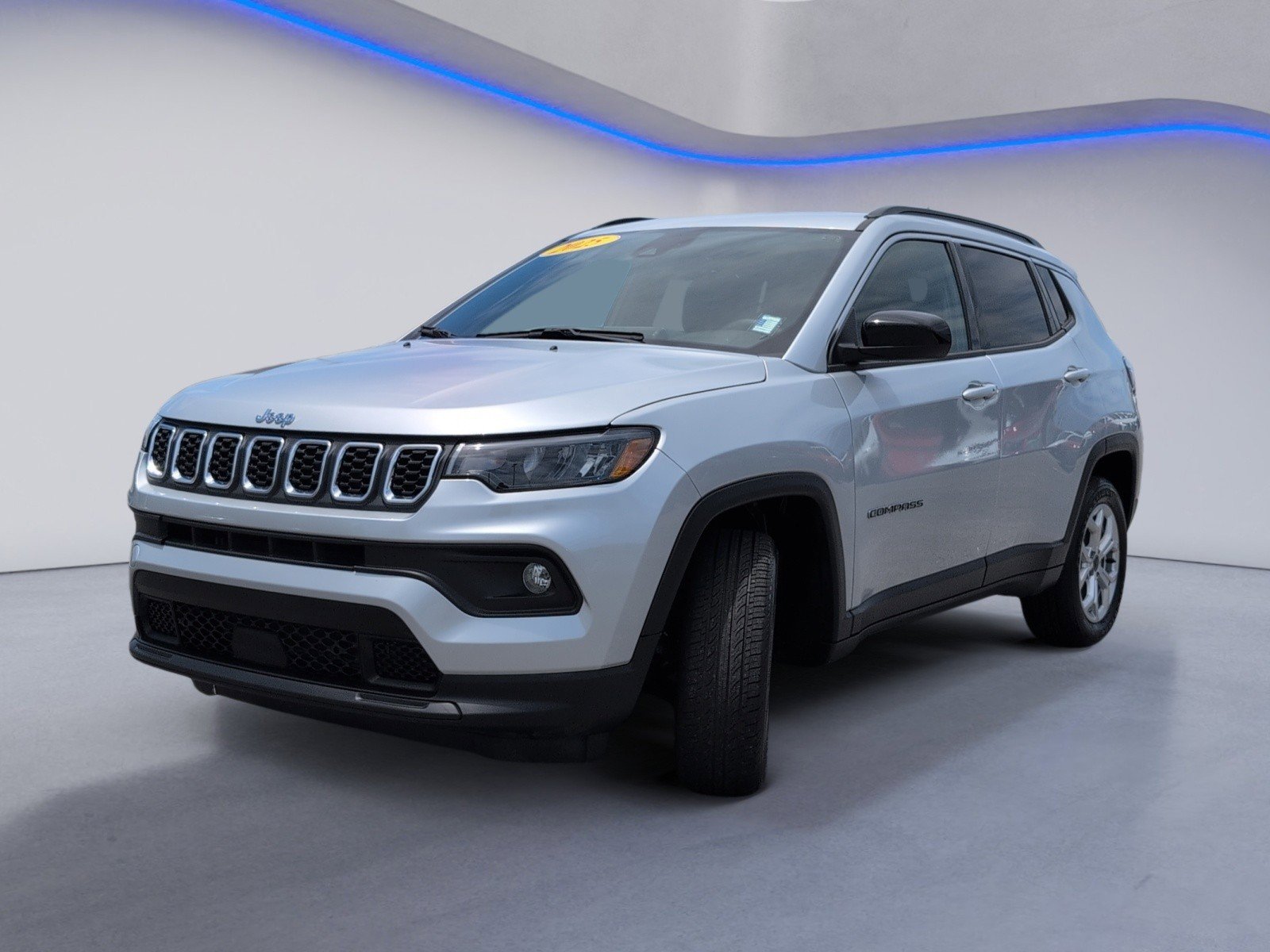 Used 2025 Jeep Compass Latitude AWD/4WD image 11