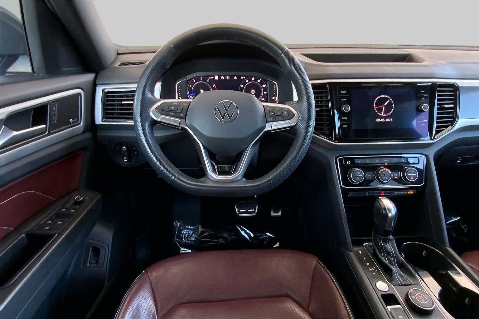 Used 2022 Volkswagen Atlas Cross Sport SEL Premium R-Line AWD/4WD image 6