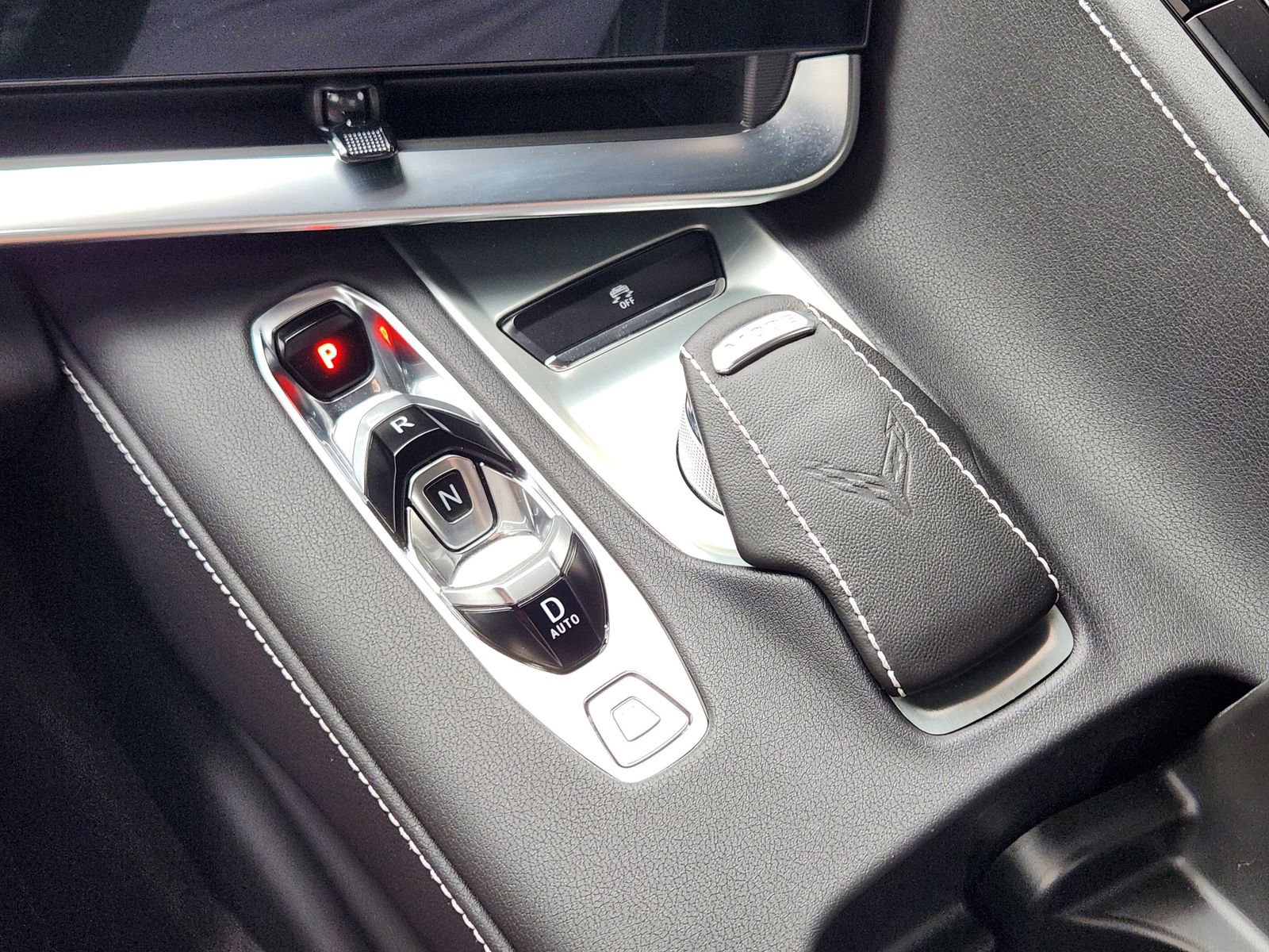 Used 2025 Chevrolet Corvette Stingray Coupe w/ Battery Protection Package image 21