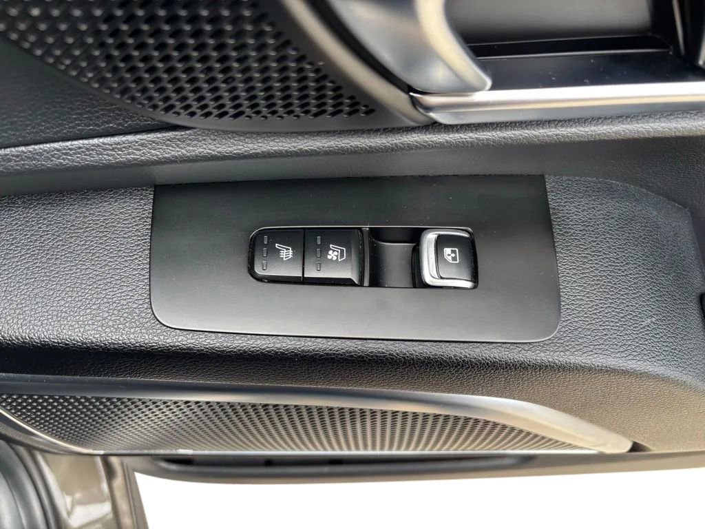 Used 2024 Kia Telluride SX Prestige AWD/4WD image 27