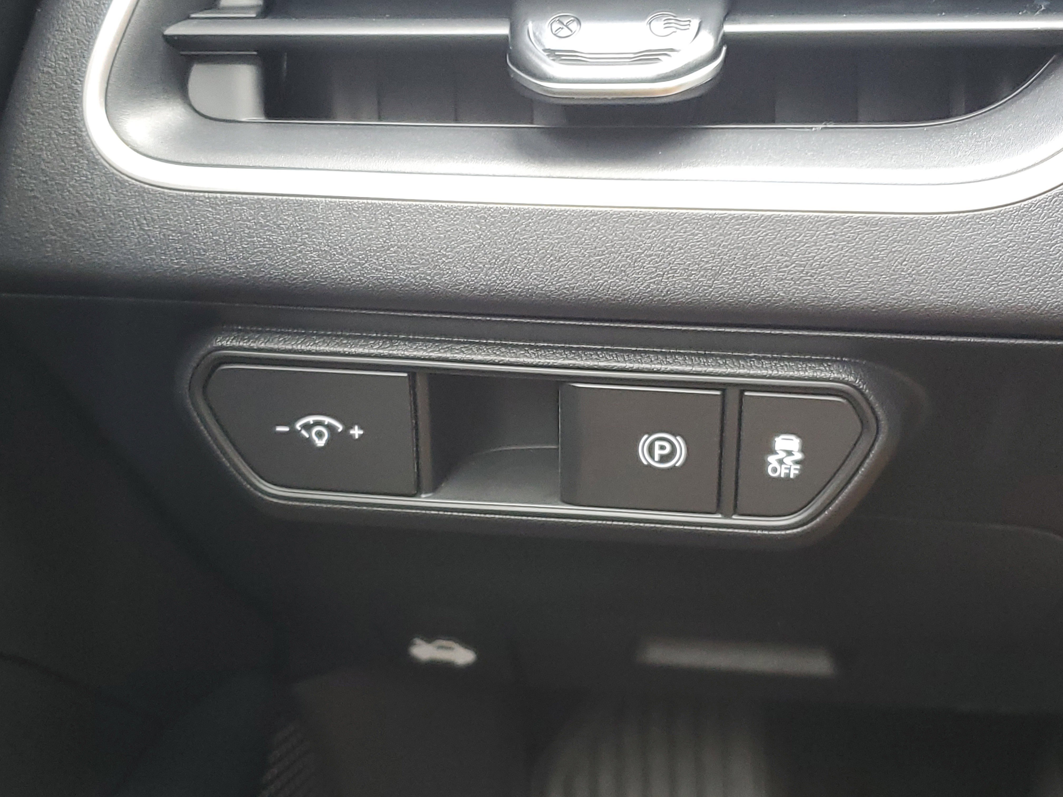 New 2025 Kia K4 LXS image 31