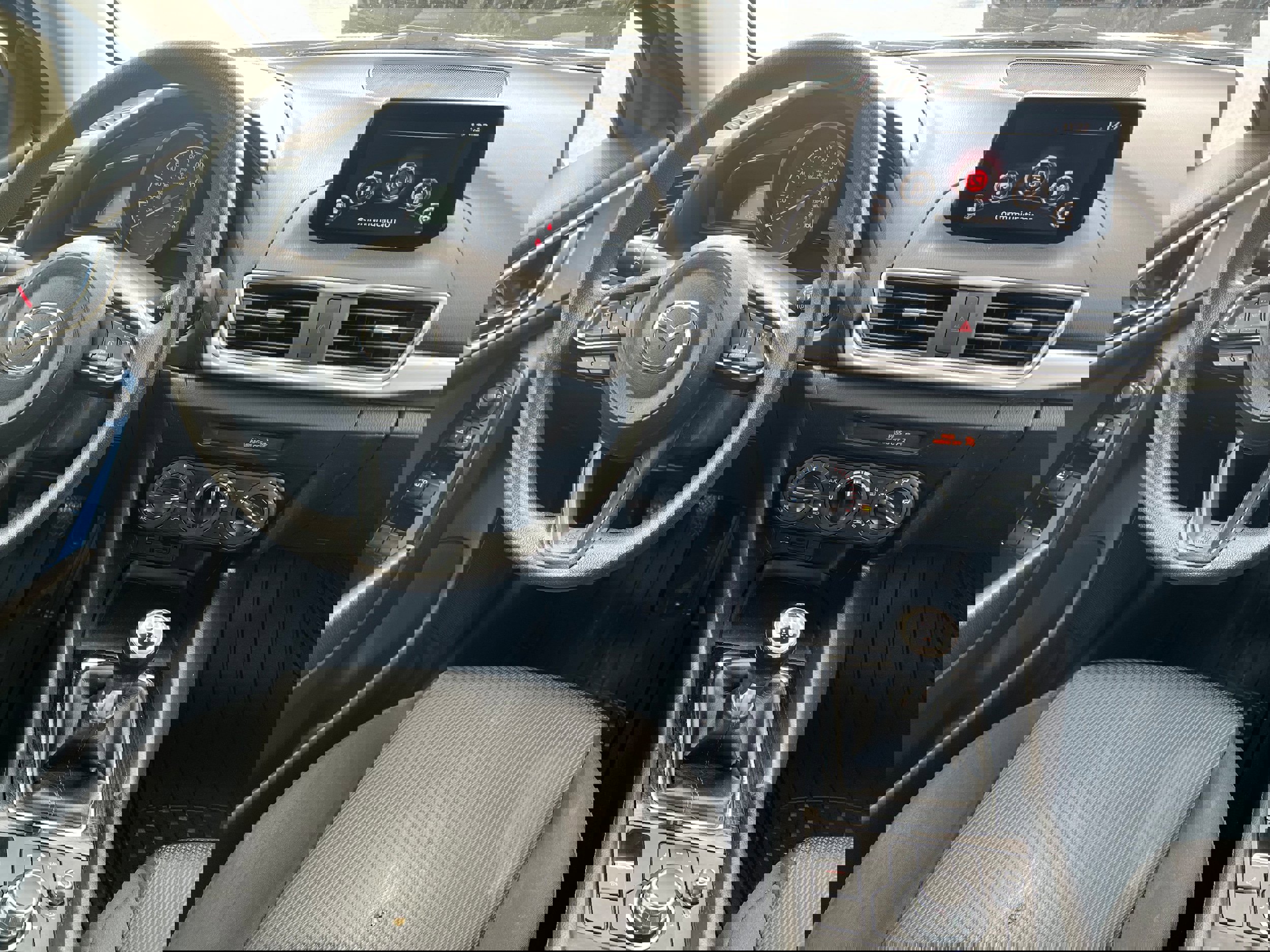 Used 2018 MAZDA MAZDA3 Sport image 15