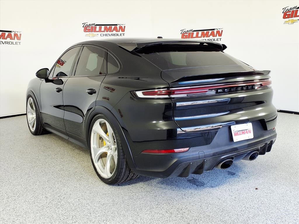 Used 2024 Porsche Cayenne Turbo GT image 2