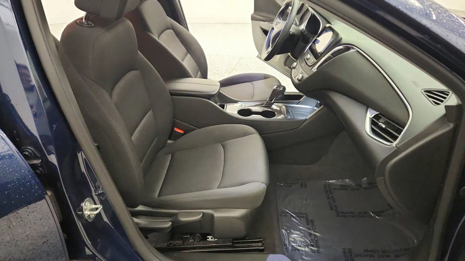 Used 2020 Chevrolet Malibu LT image 35