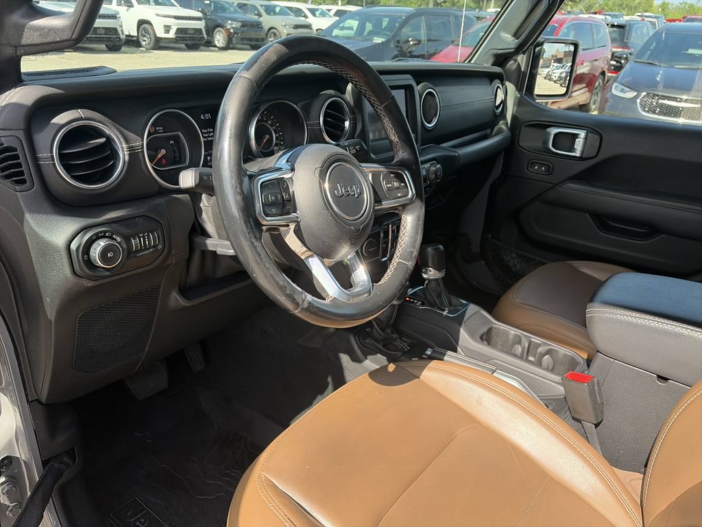 Used 2021 Jeep Wrangler Unlimited Sahara w/ Safety Group AWD/4WD image 10