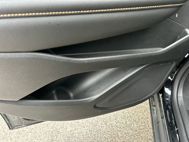 Used 2023 GMC Terrain AT4 image 40