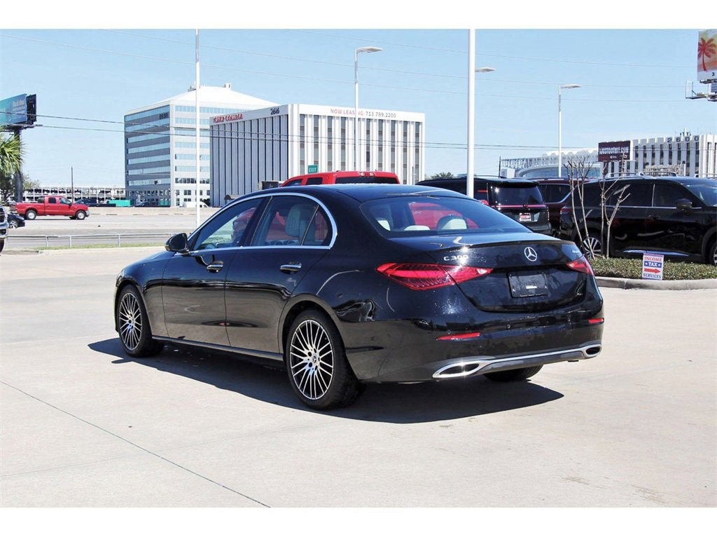 Used 2023 Mercedes-Benz C 300 4MATIC Sedan image 4