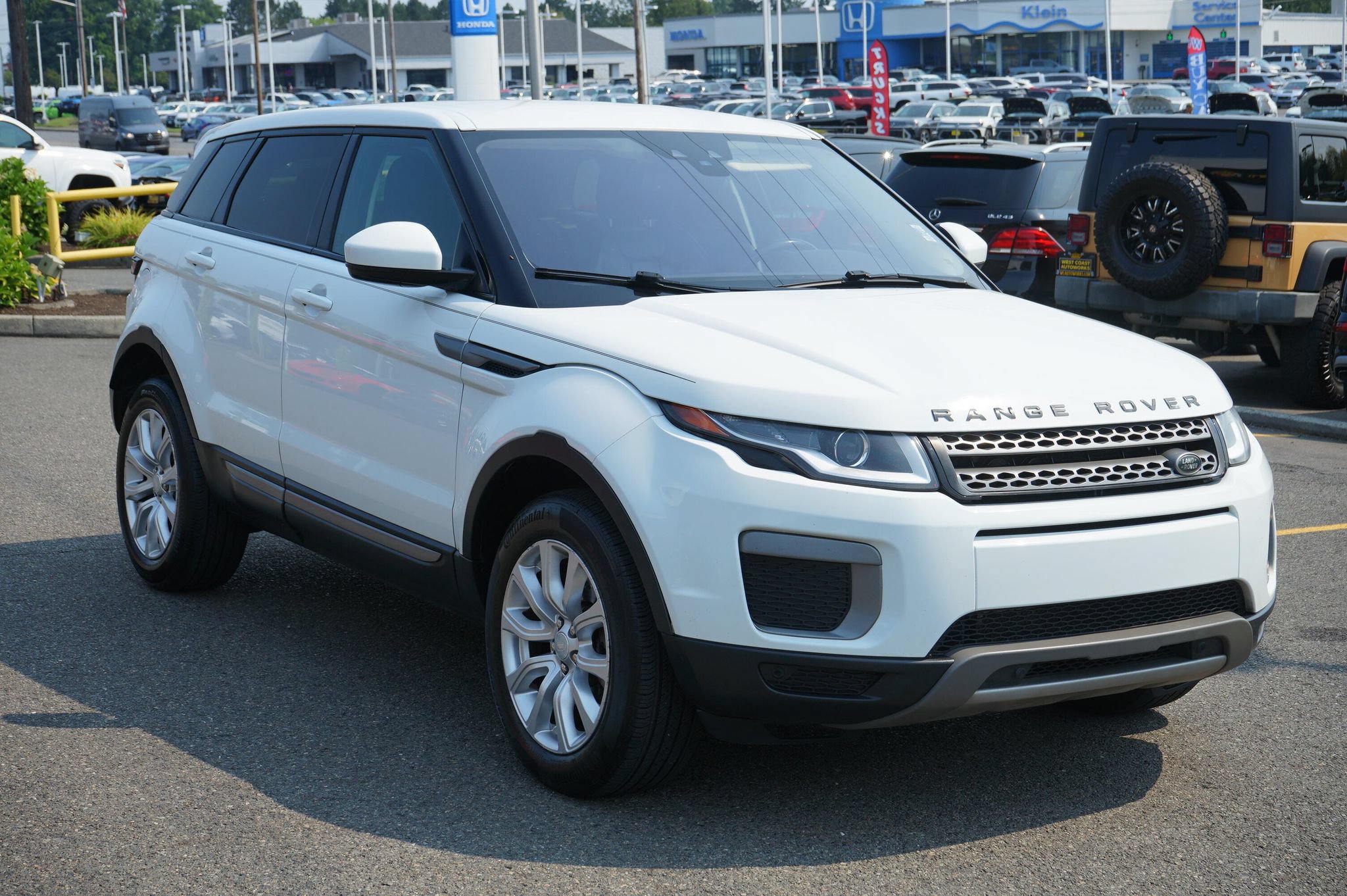 Used 2016 Land Rover Range Rover Evoque SE AWD/4WD image 7