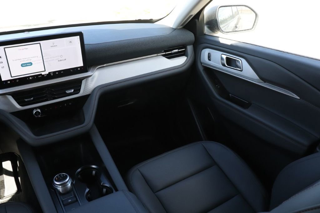 New 2026 Ford Explorer Active w/ Active Comfort Package image 13