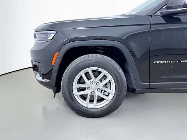 Used 2024 Jeep Grand Cherokee L Laredo RWD image 31