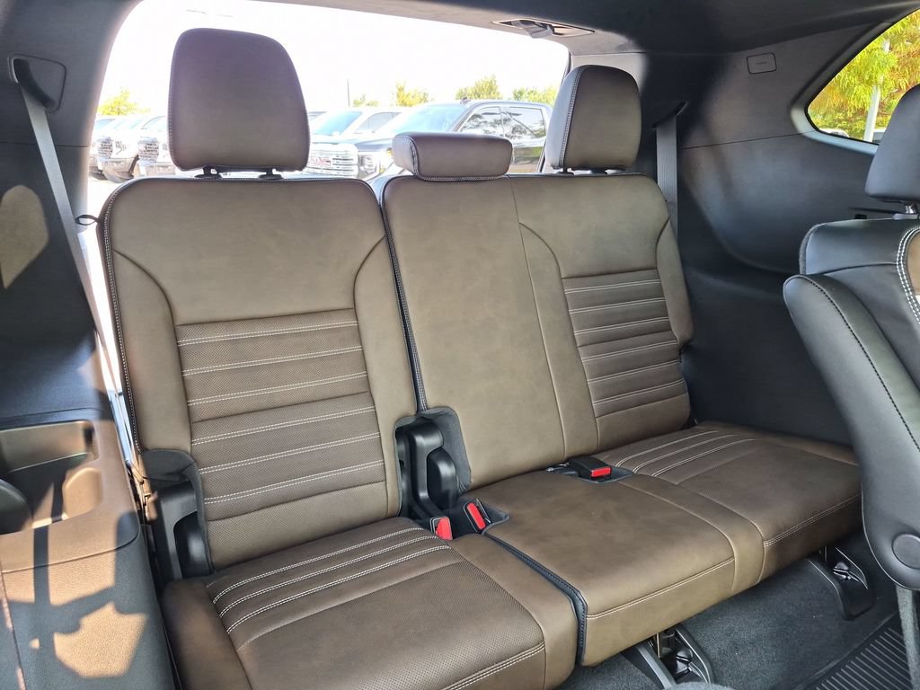 New 2027 GMC Acadia Denali Ultimate w/ LPO, Floor Liner Package FWD image 37